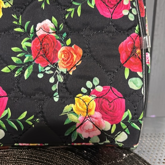 Betsey Johnson Black Floral Makeup Bag - Picture 4 of 11